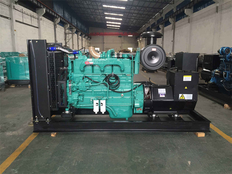 乌鲁木齐柴油发电机组过载运行时降低转速有哪些注意事项？